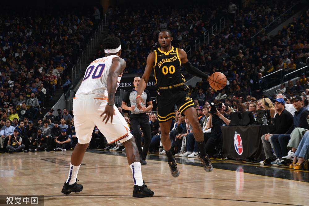 目前他们领 目前他们领