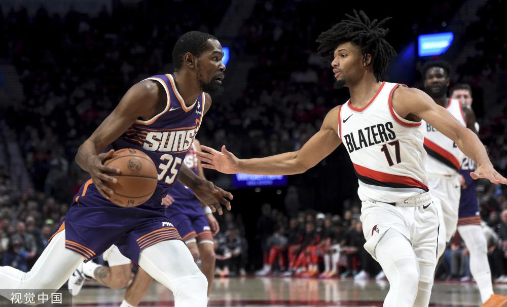 她将再次展 她将再次展